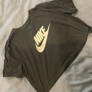 Nike crop workout tee size Medium